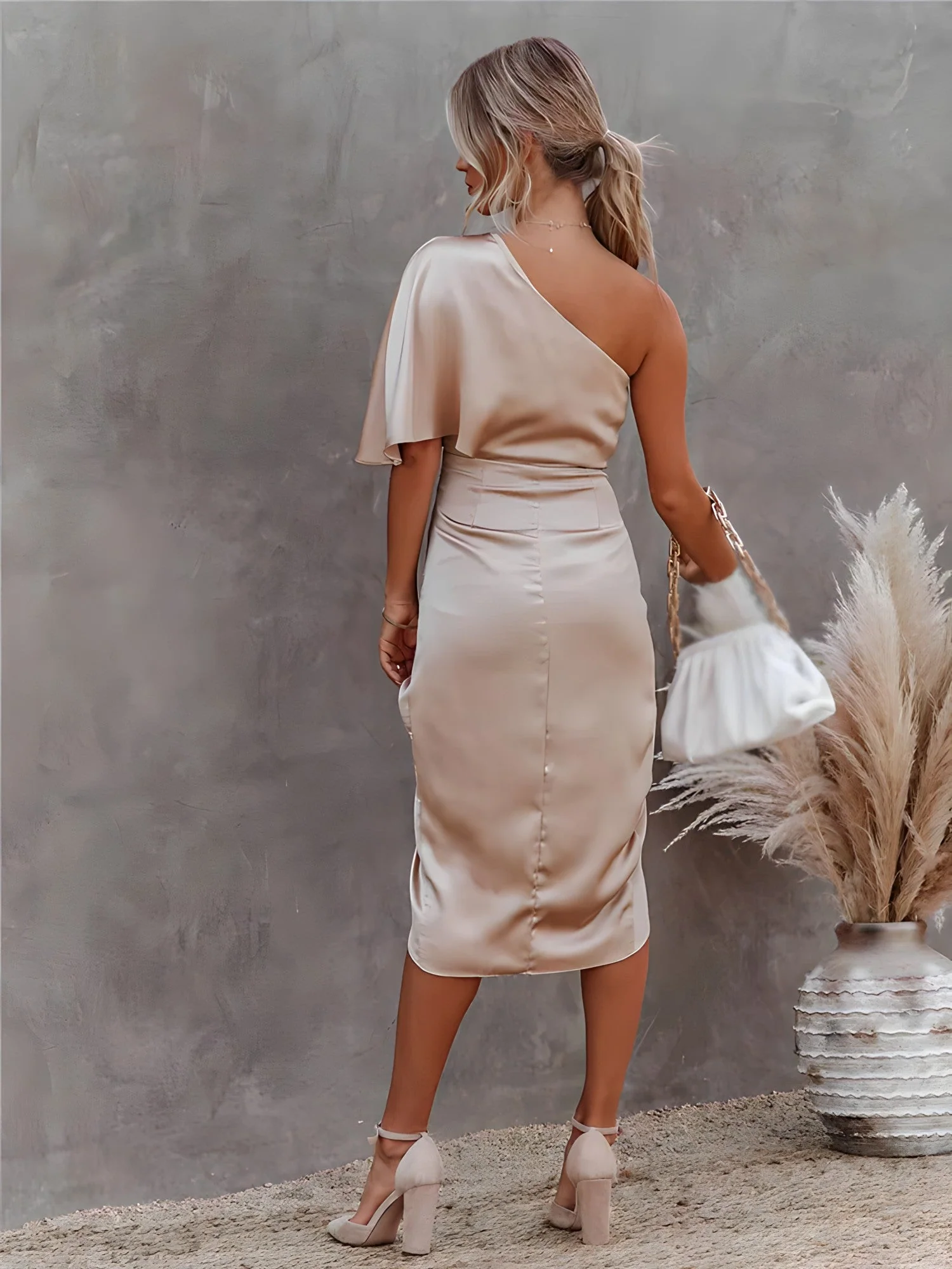 Heidi-Mode | Elegantes-One-Shoulder-Abendkleid-Aus-Satin-Asymmetrisches-Partykleid-Aus-Satin-Mit-Ruschen - Image 9