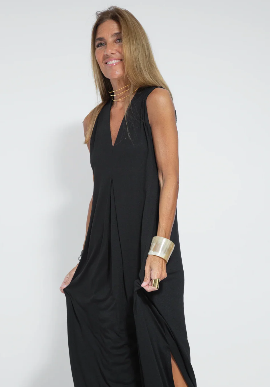 Heidi-Mode | Ensemble Bestehend Aus Einem Langen, Figurformenden Kleid und Einer Weste - Image 5