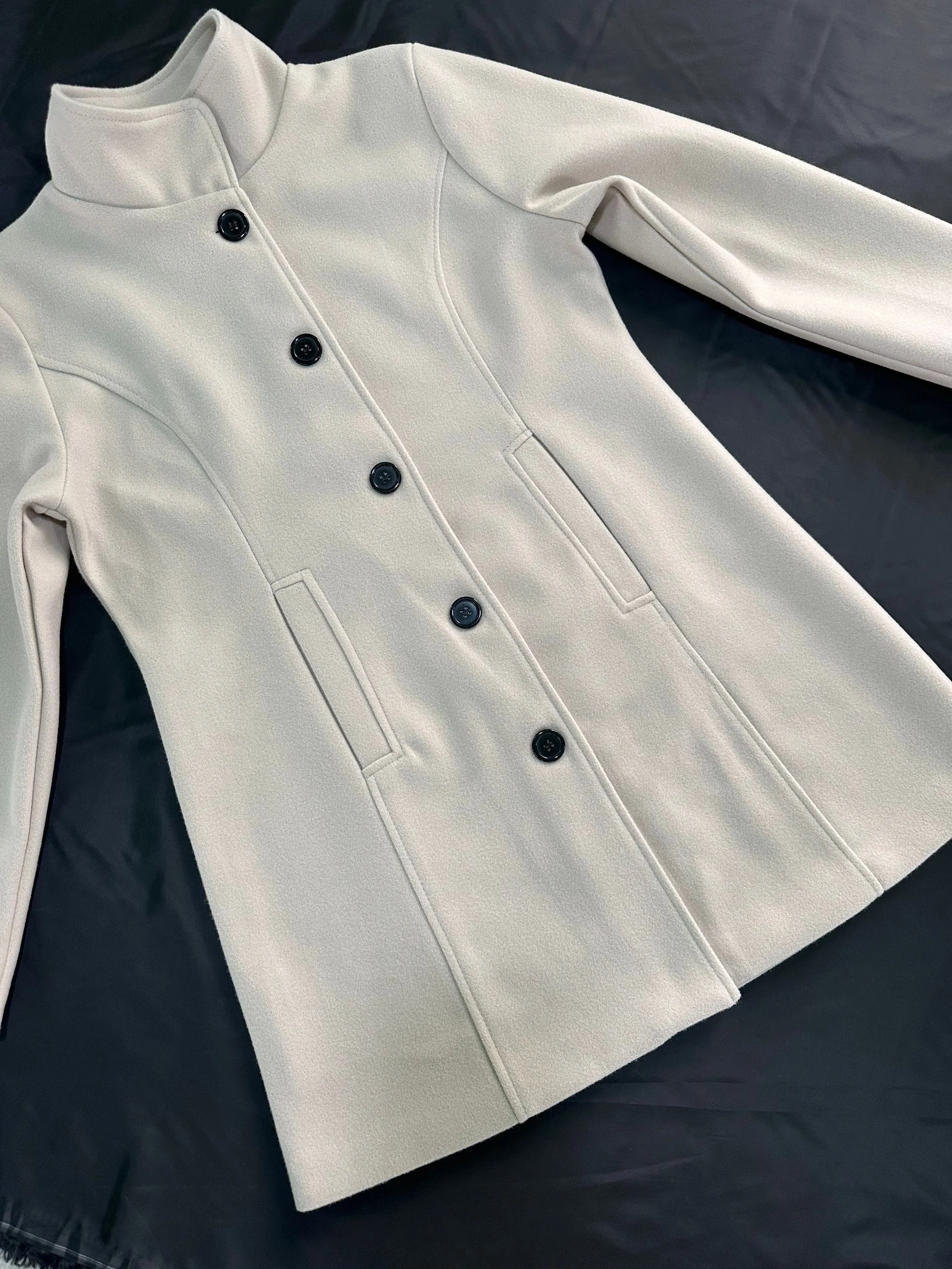 Heidi-Mode | Fleecejacke: Elegant und Warm für Frauen Im Winter - Image 9