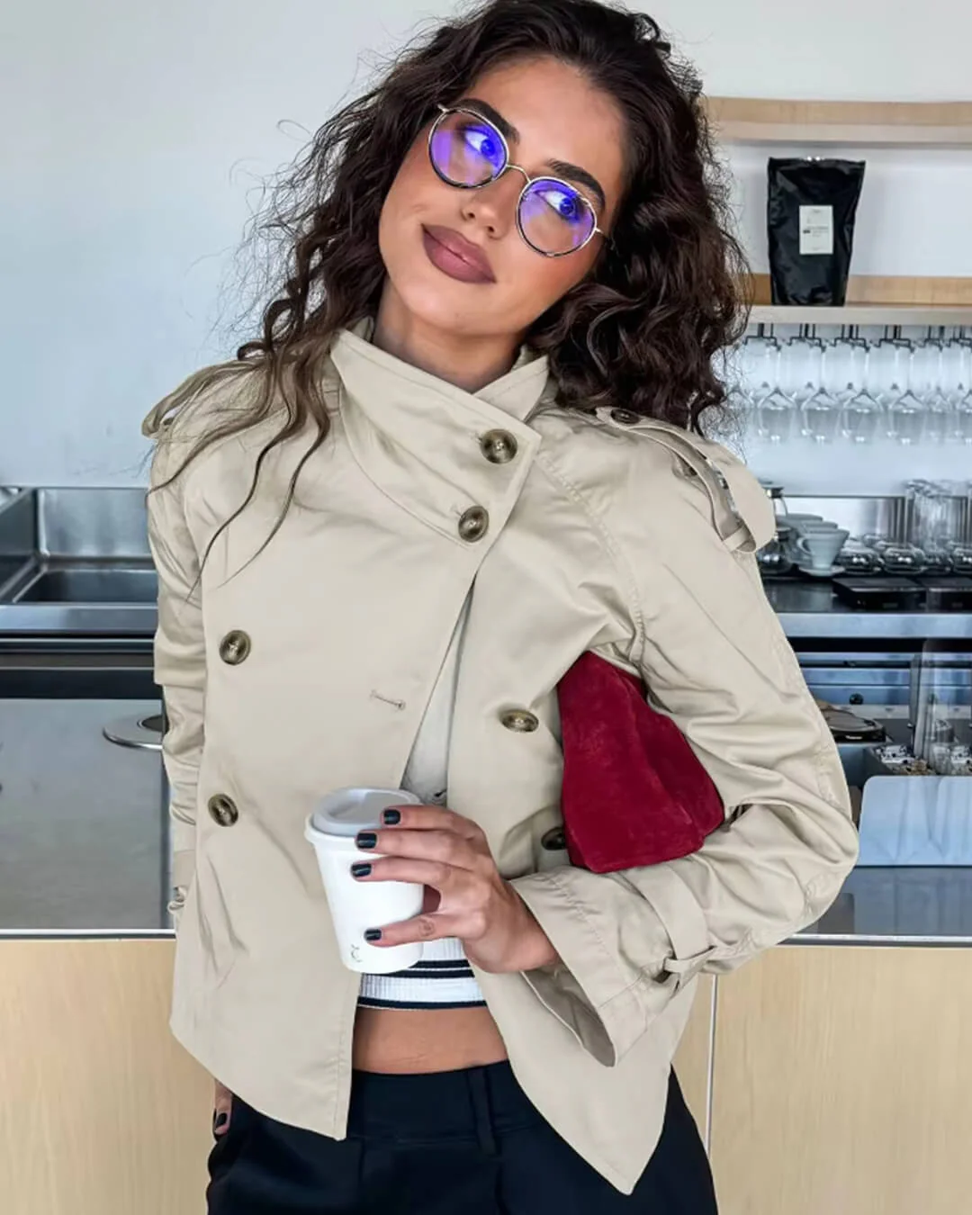 Heidi-Mode | Cropped Trenchcoat - Image 3