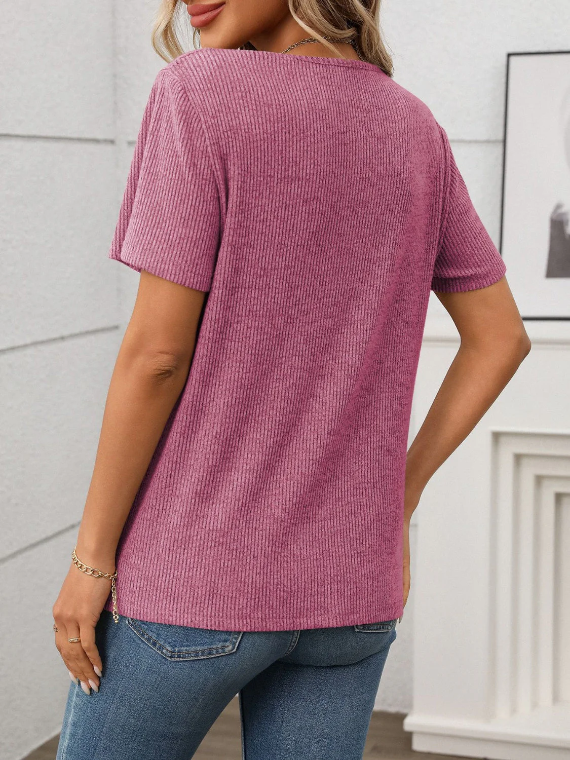 Heidi-Mode | Geripptes V-Ausschnitt Kurzarm T-Shirt - Image 7