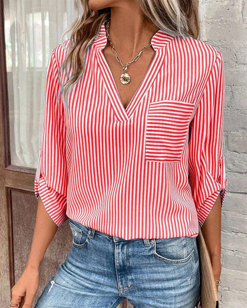 Heidi-Mode | Gestreiftes Shirt mit V-Ausschnitt und Brusttasche - Image 3