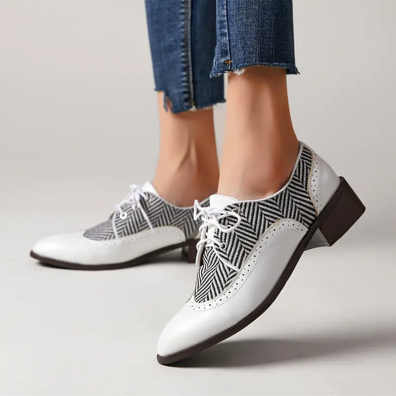 Heidi-Mode | Gestreifte Schnürschuhe Aus Leder für Damen - Image 2