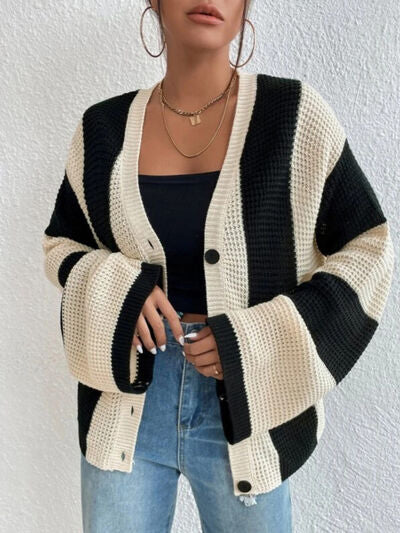 Heidi-Mode | Gestreifter Knopf-Cardigan - Image 6