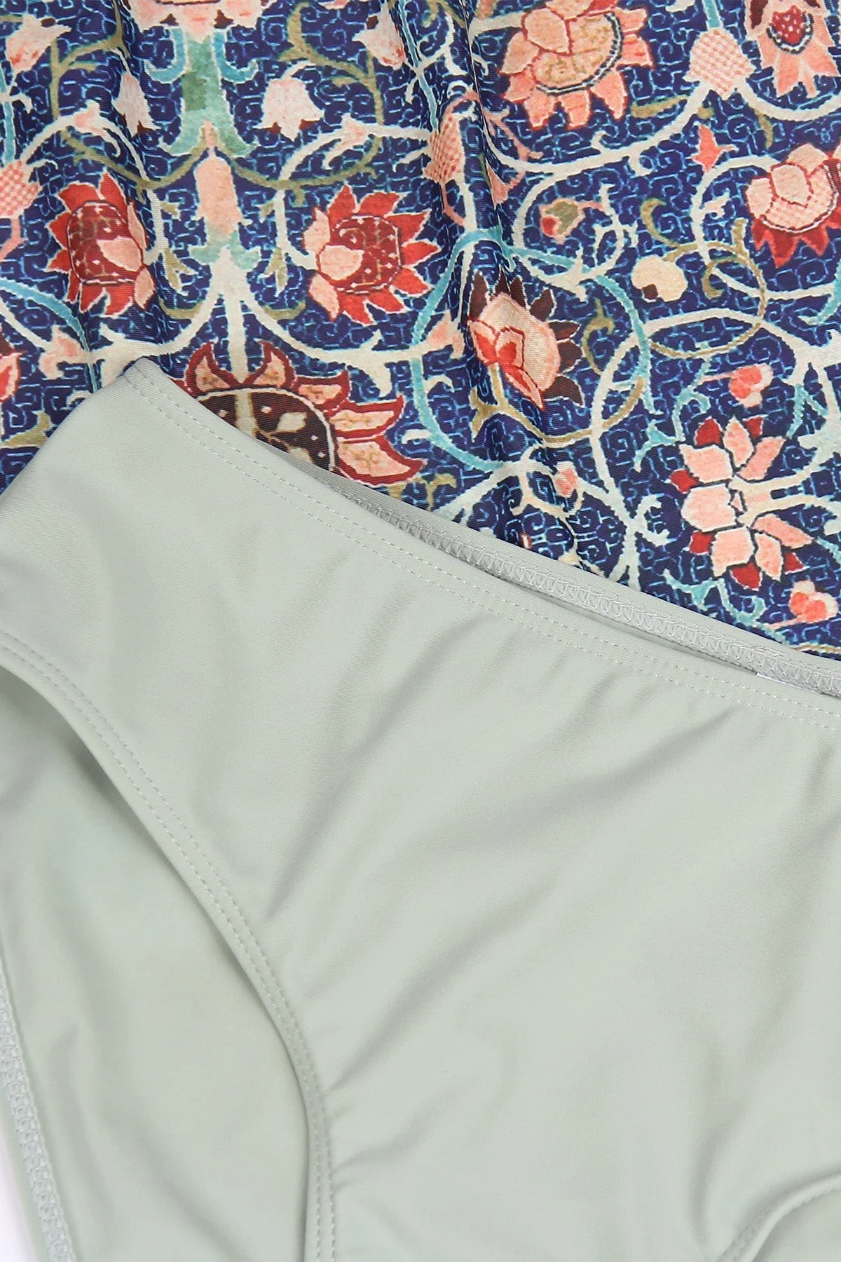 Heidi-Mode | Glamouröse Ärmellose Bademode mit Druck - Image 12