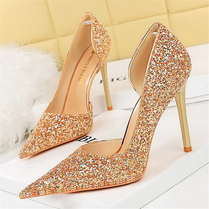 Heidi-Mode | Glitzernder, Spitzer Stiletto Absatz - Image 12
