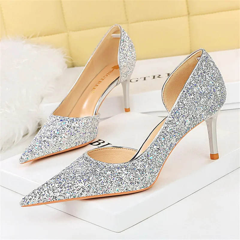 Heidi-Mode | Glitzernder, Spitzer Stiletto Absatz - Image 6