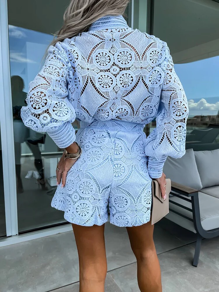 Heidi-Mode | Hohle Spitzenbluse und Shorts Satz - Image 3