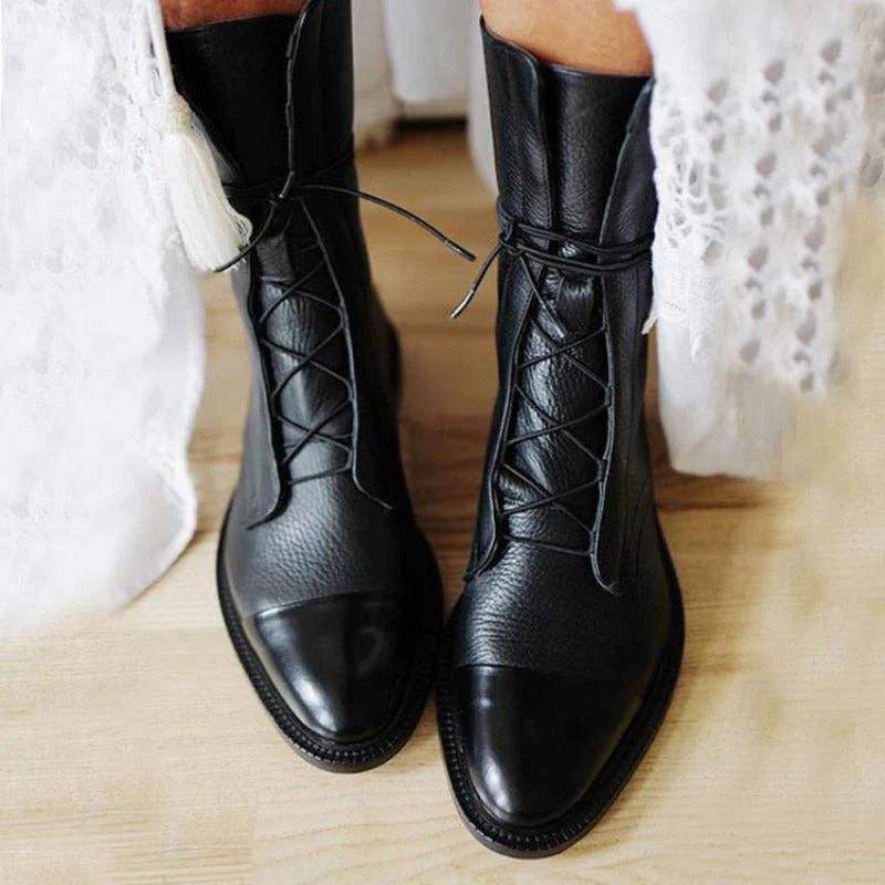 Heidi-Mode | Klassische British-Style-Stiefelette