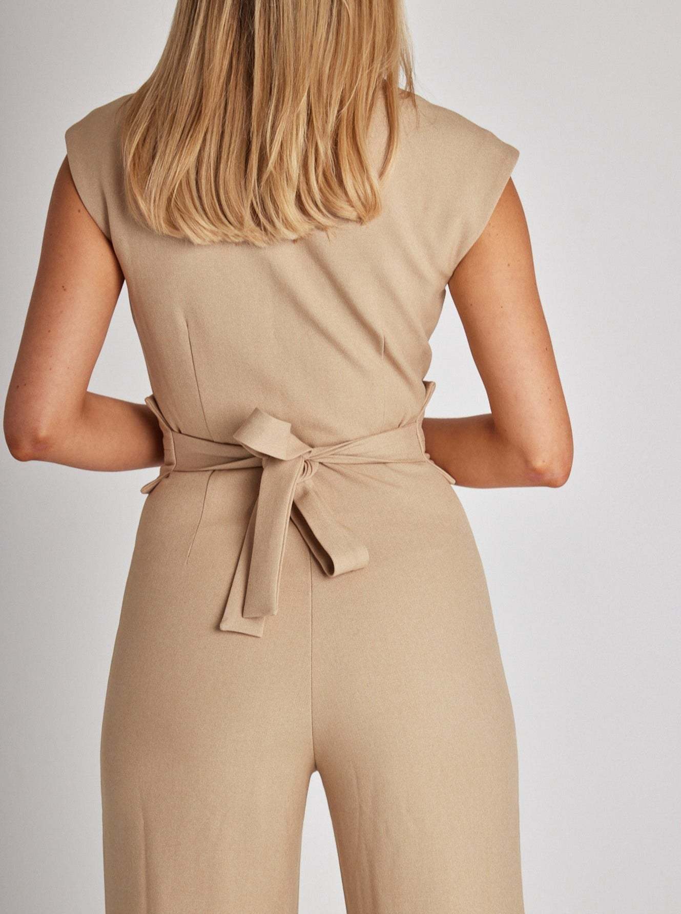 Heidi-Mode | Klassischer Eleganter Jumpsuit - Image 5