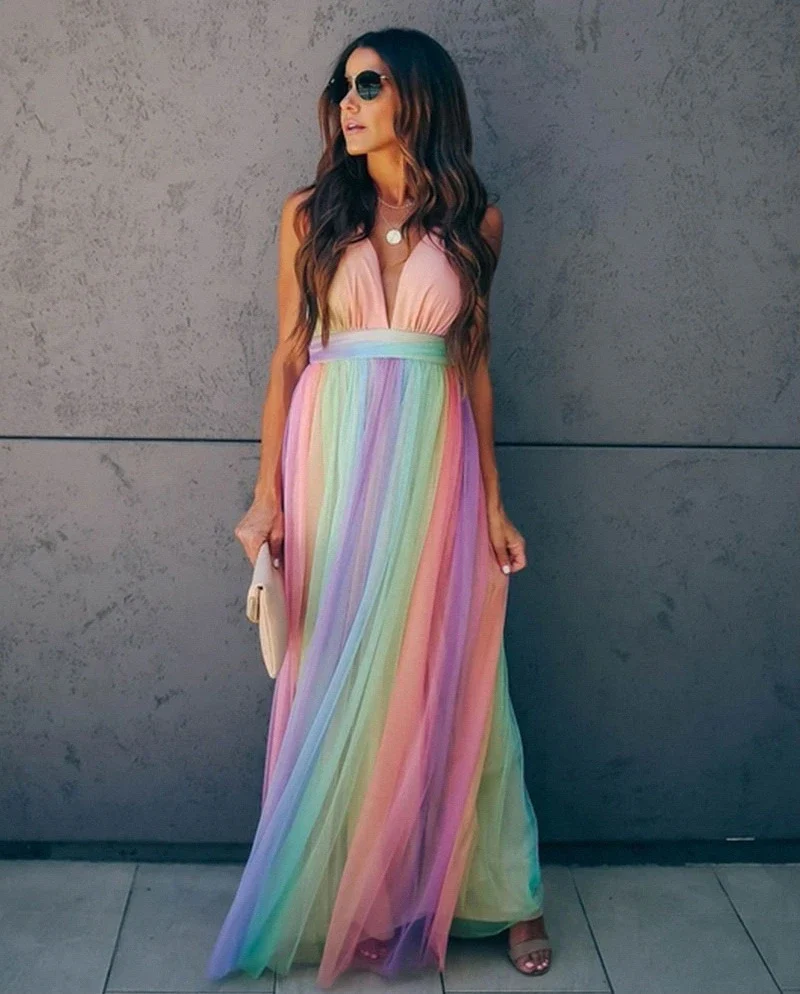 Heidi-Mode | Lebhaftes Regenbogenkleid für Einen Auffälligen Stil - Image 4