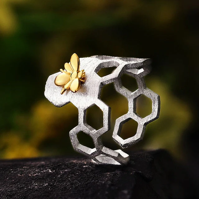 Heidi-Mode | Kleine Biene 18K Vergoldete Waben Offene Ringe - Image 5