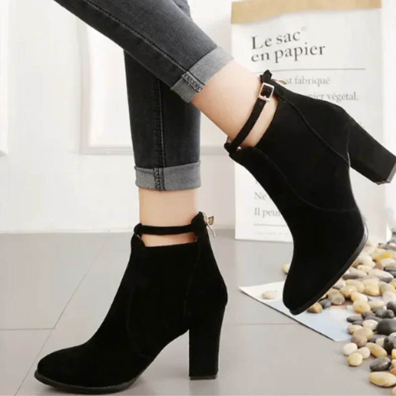Heidi-Mode | Stiefel mit Hohem Blockabsatz für Frauen - Image 8