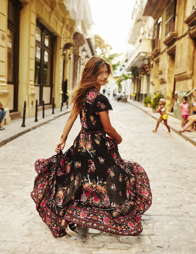 Heidi-Mode | Kurzarm Plunging Ethnischer Druck Gypsy Kleid - Image 8