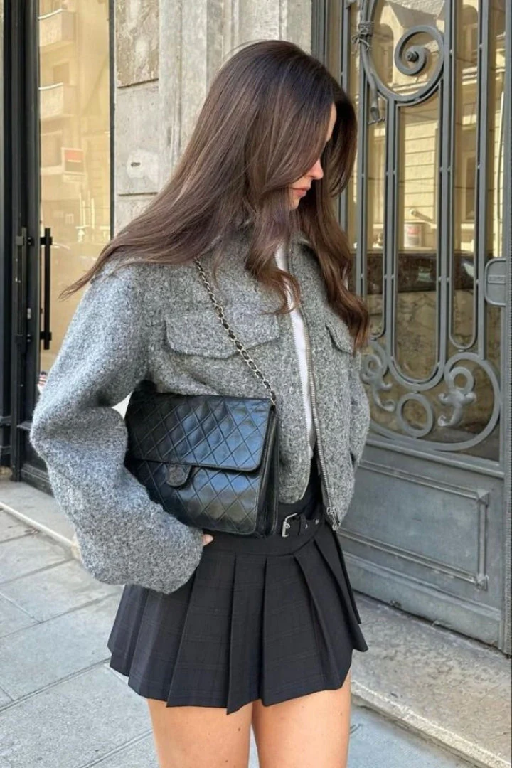 Heidi-Mode | Kurze Wolljacke Scharfer Kragen Strukturiert und Warm - Image 3