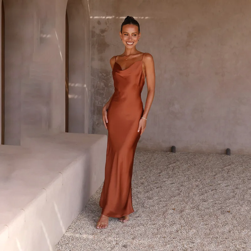 Heidi-Mode | Langes Satin Kleid - Image 2