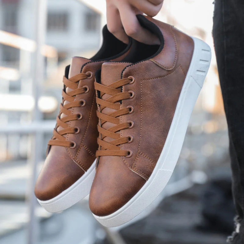 Heidi-Mode | Leder Sneaker Klassisch - Image 3