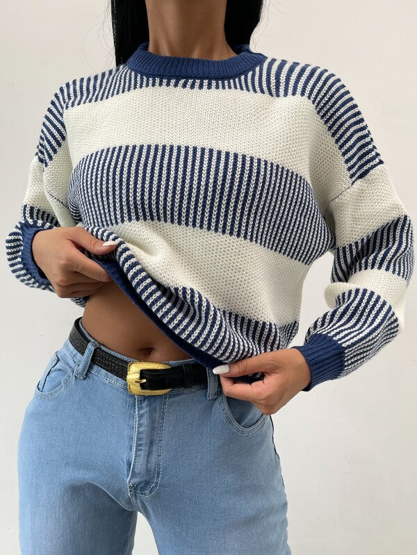 Heidi-Mode | Lässiger Blauer Gestreifter Pullover für Frauen - Image 3