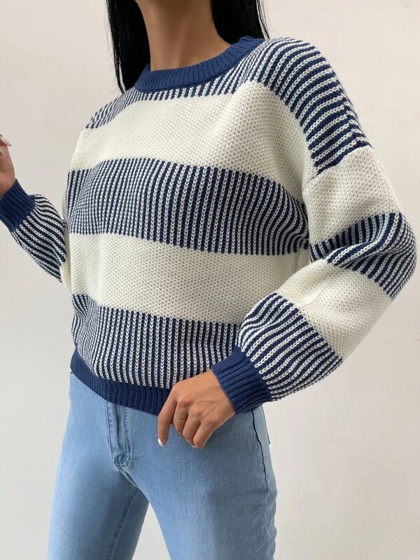 Heidi-Mode | Lässiger Blauer Gestreifter Pullover für Frauen - Image 4