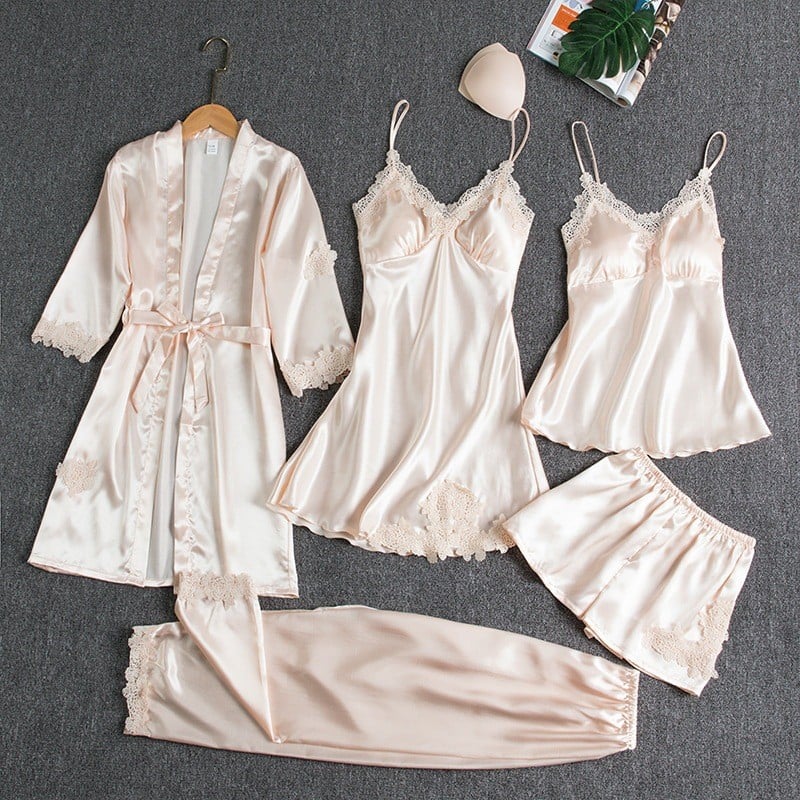 Heidi-Mode | Luxuriöses Satin Nachtkleid Set - Image 5