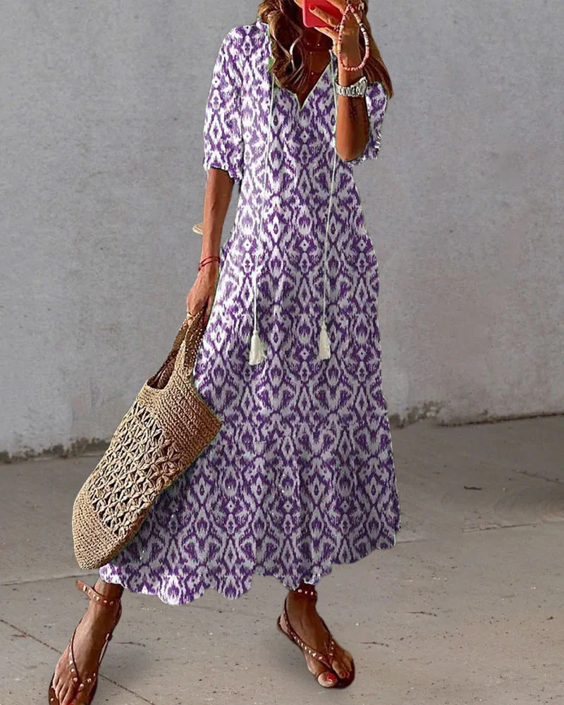 Heidi-Mode | Maxikleid Im Boho-Ikat-Print mit Quastenbändern Lässiges Maxikleid Im Bohemian-Stil mit V-Ausschnitt - Image 3