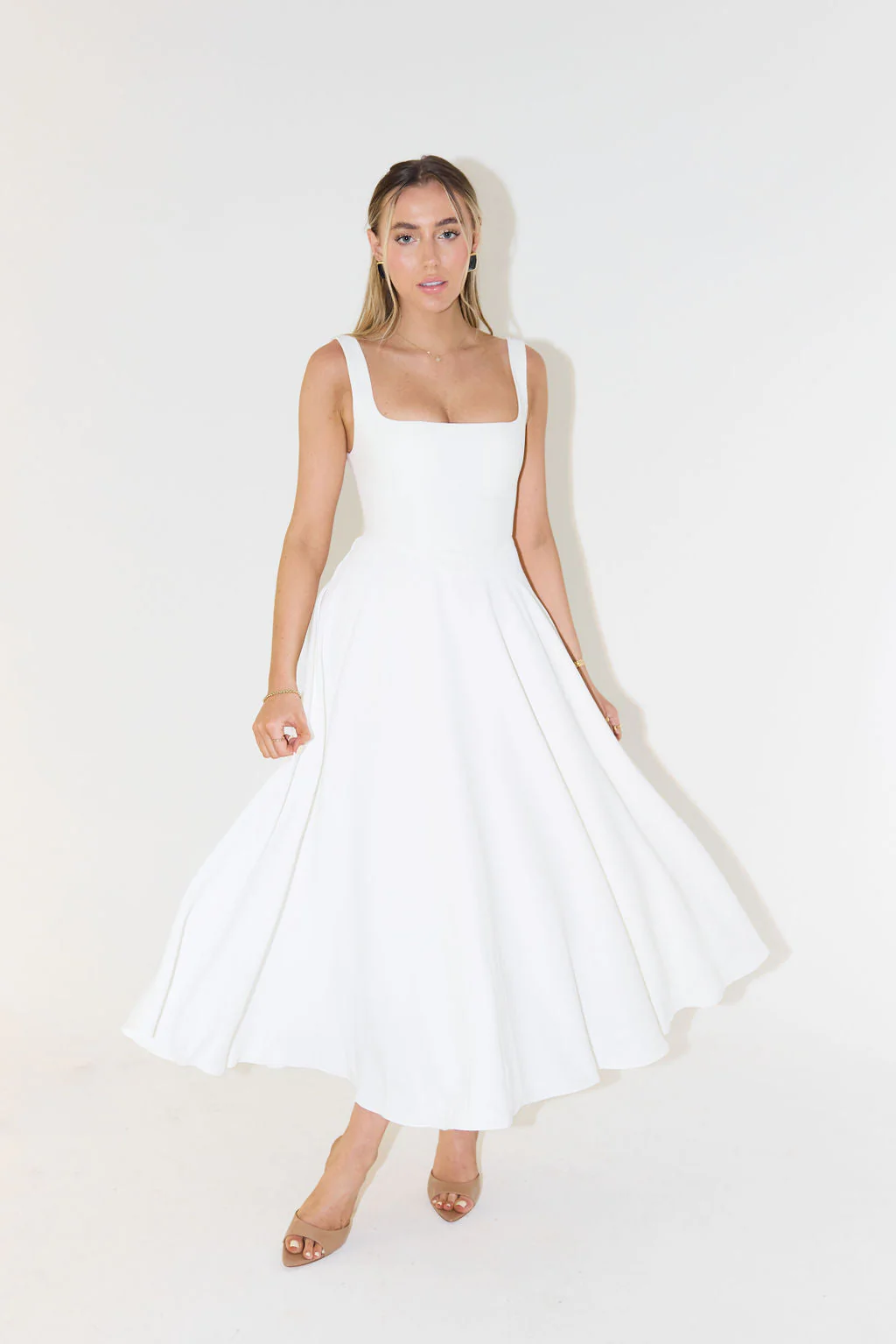 Heidi-Mode | Midikleid mit Quadratischer Ausschnitt - Image 9