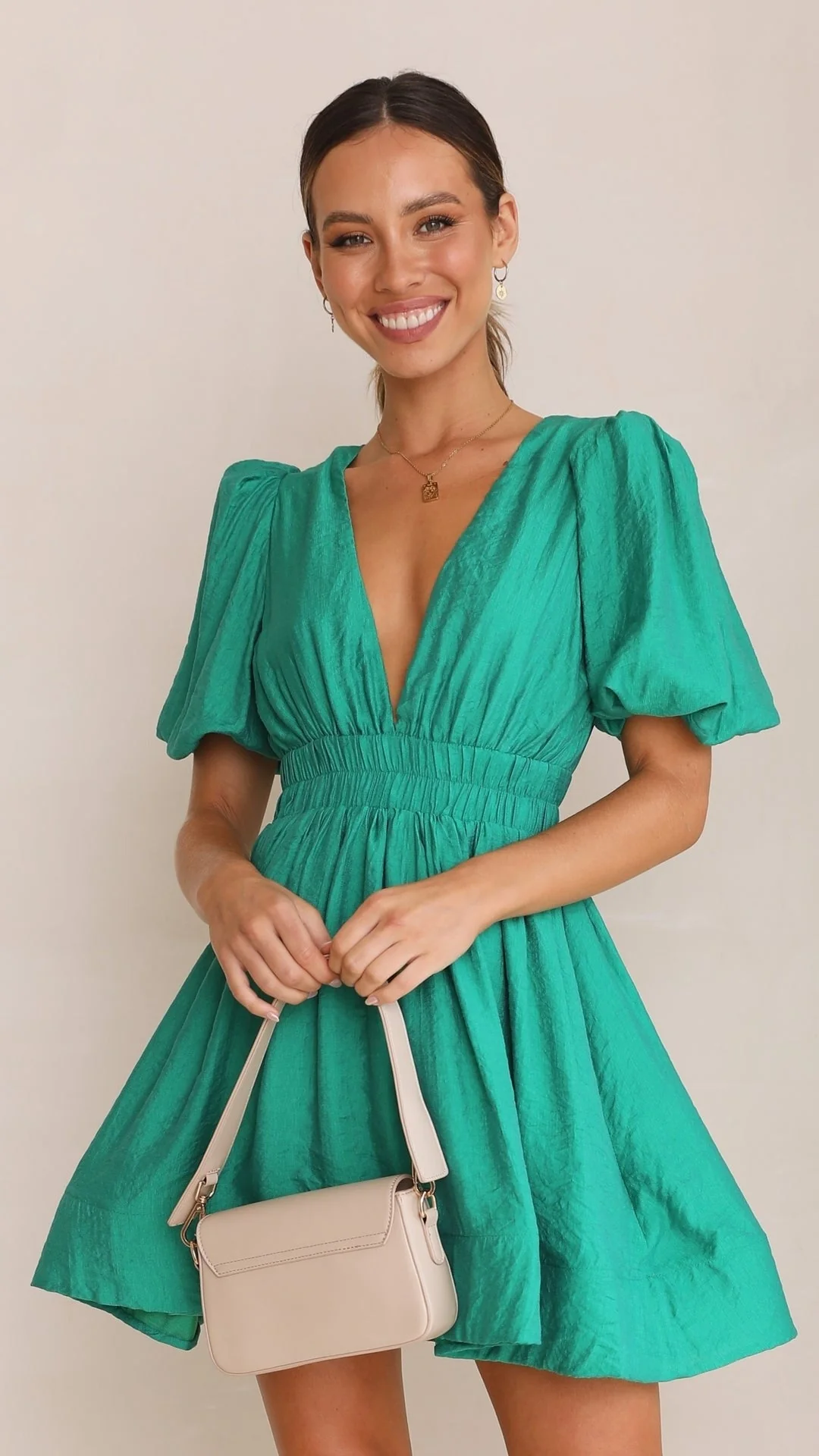 Heidi-Mode | Minikleid mit V-Ausschnitt und Puffärmeln für Damen - Image 10
