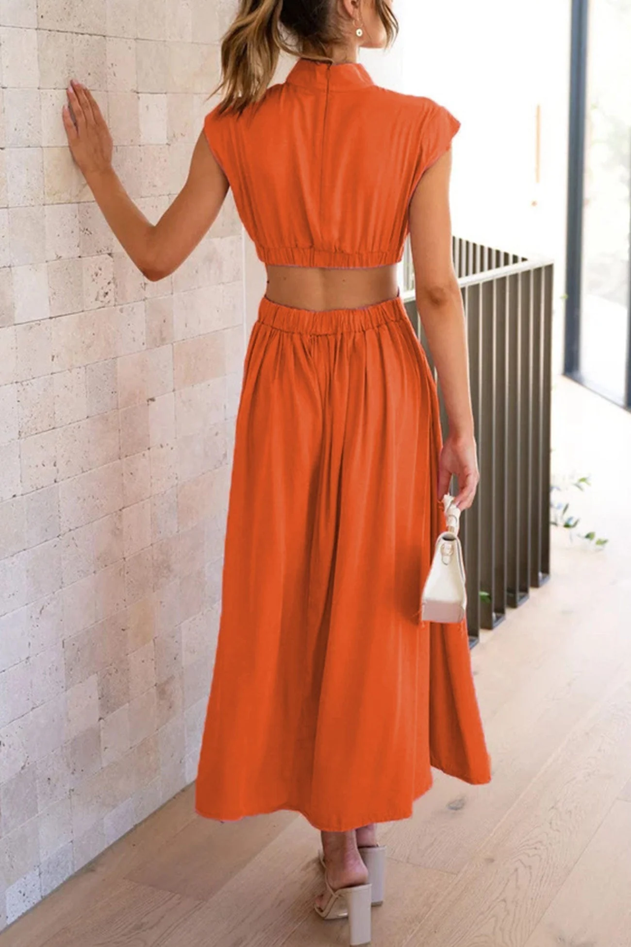 Heidi-Mode | Mock Neck Cutout Midi Kleid - Image 12