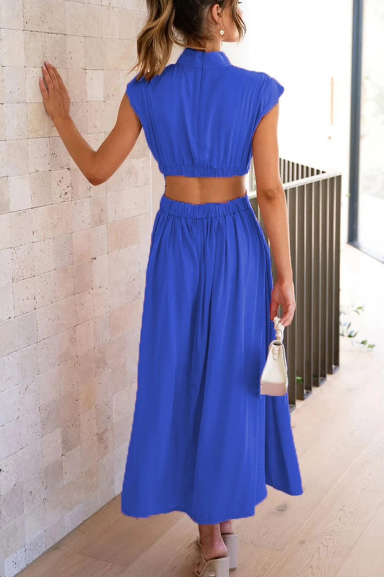 Heidi-Mode | Mock Neck Cutout Midi Kleid - Image 16