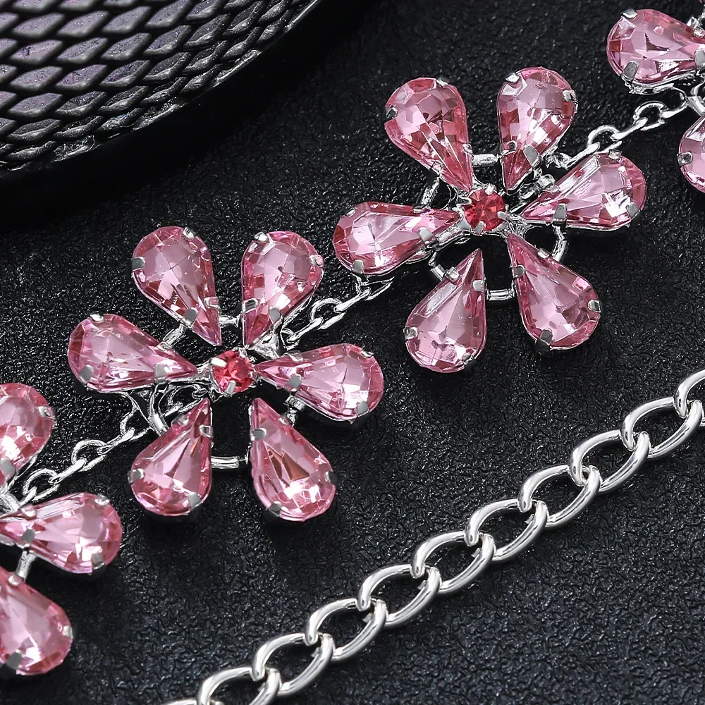 Heidi-Mode | Mode Pink Crystal Flowers Choker Necklace Statement Accessories Mode Frauen Rhinestone Collar Necklace Schlüsselbein Schmuck Ins - Image 2