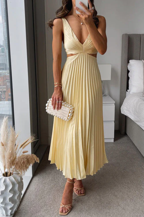 Heidi-Mode | Plissierter Plunge Midi-Kleid - Image 2
