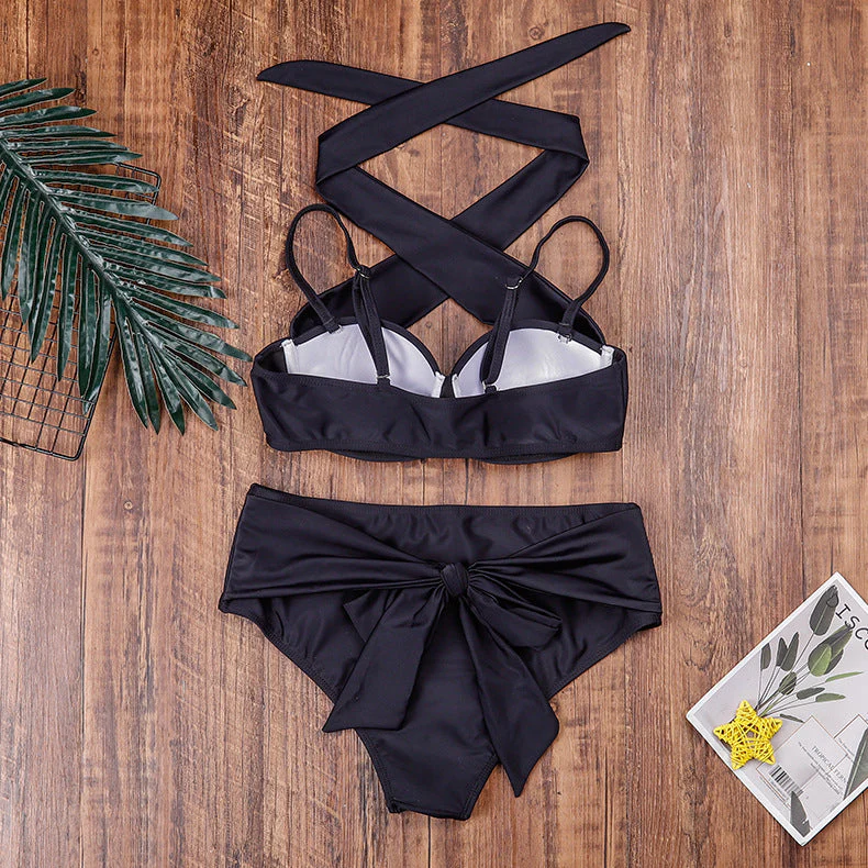 Heidi-Mode | Hochgeschnittenes Push-Up Bikini-Oberteil mit Kreuzverschluss - Image 6
