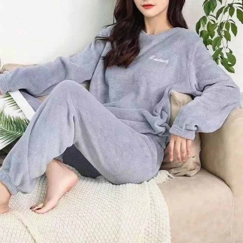 Heidi-Mode | Pyjama Set Warme Plüsch-Schlafkleidung für Damen - Image 2
