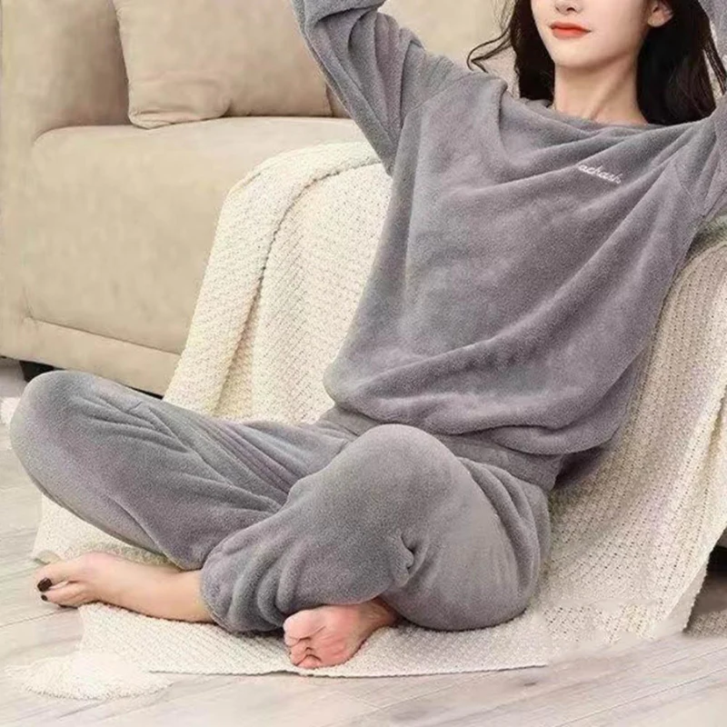 Heidi-Mode | Pyjama Set Warme Plüsch-Schlafkleidung für Damen - Image 6