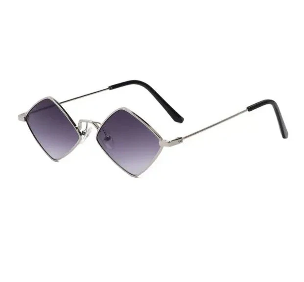 Heidi-Mode | Quadratische Sonnenbrille für Damen Kühn & Trendy - Image 11