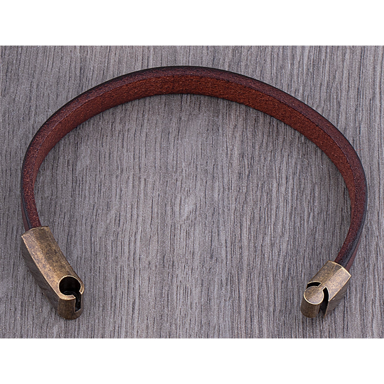 Heidi-Mode | Robuste Lederarmband mit Messingschließe - Image 7