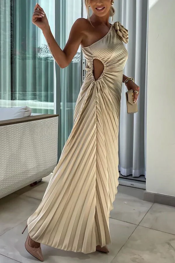 Heidi-Mode | Romantische Nächte Satin Erhabenes Blumen Elastisches Cutout Ein-Schulter Plissee Maxi Kleid - Image 3