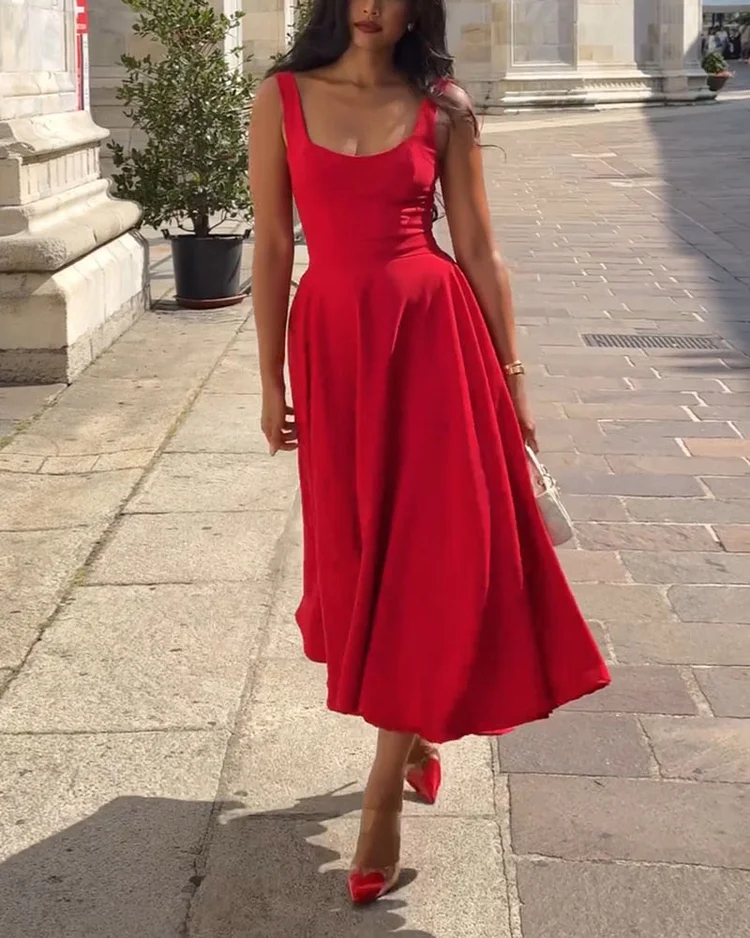 Heidi-Mode | Rotes Enges Midikleid mit Trägern