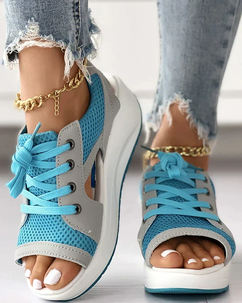 Heidi-Mode | Orthopädische Muffin Sandalen mit Ausschnitt und Schnürung
