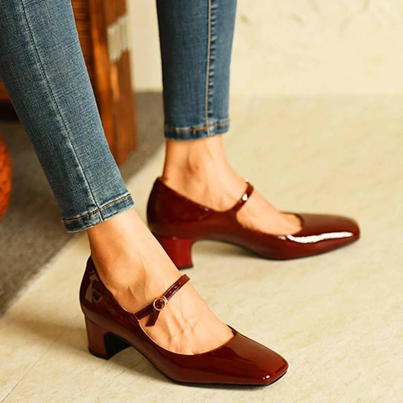 Heidi-Mode | Schuhe mit Glänzendem Blockabsatz - Image 2