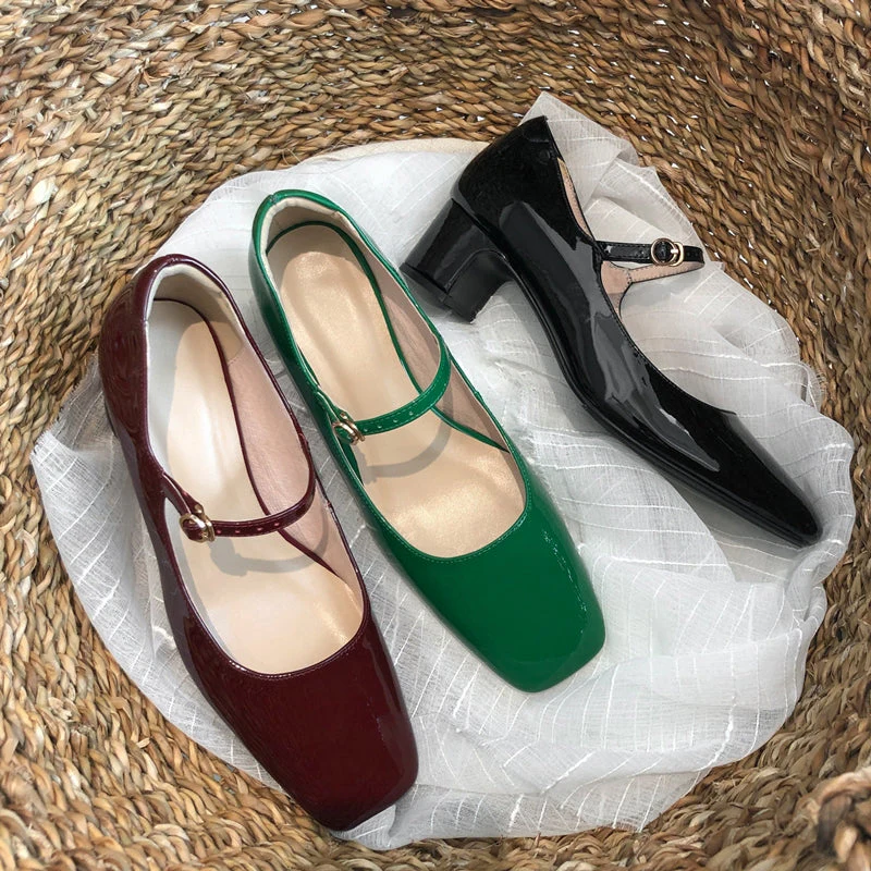 Heidi-Mode | Schuhe mit Glänzendem Blockabsatz - Image 4