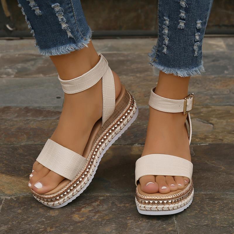 Heidi-Mode | Sommer Sandalen mit Schnallenriemen und Plateau - Image 4