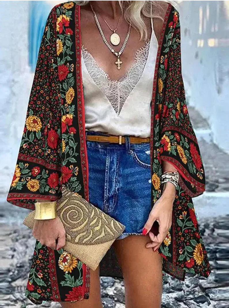 Heidi-Mode | Sommerlicher Damen Strickjacke Im Boho Stil mit Buntem Blumenmuster