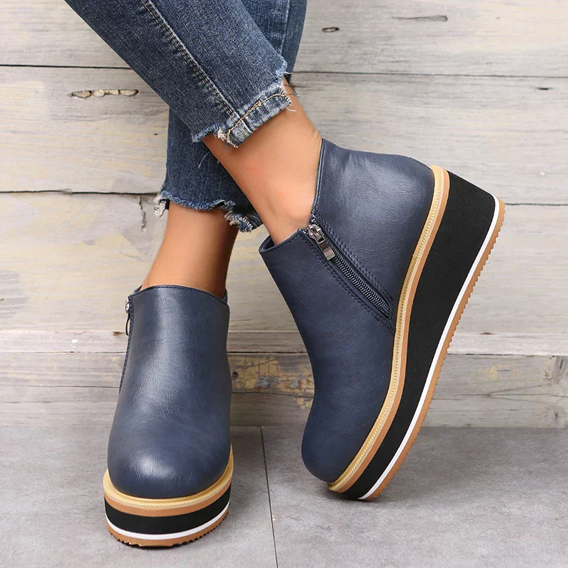 Heidi-Mode | Stilvolle Stiefeletten mit Zipper und Plateau - Image 12