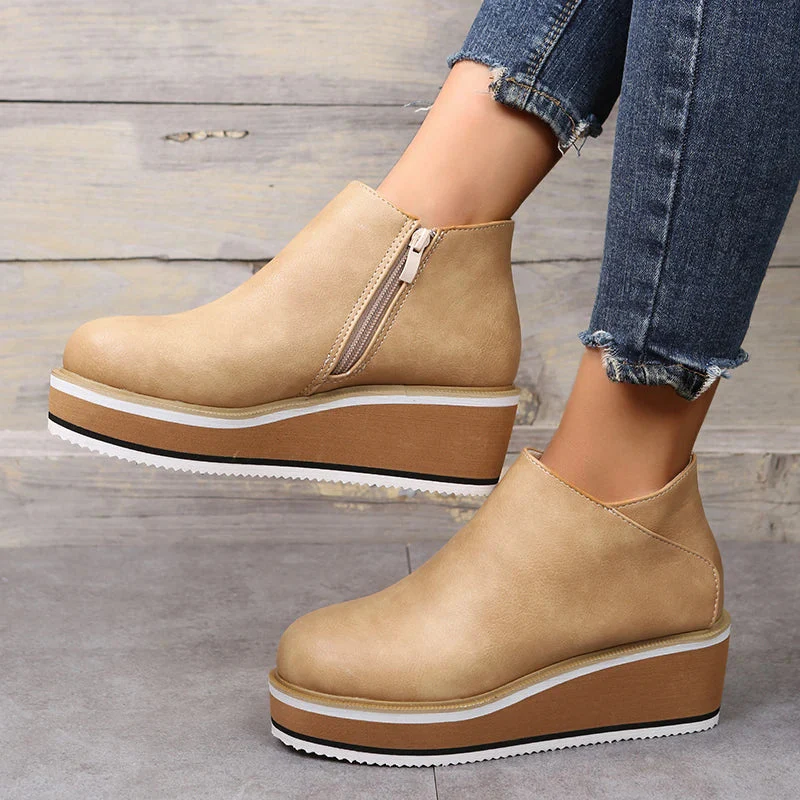 Heidi-Mode | Stilvolle Stiefeletten mit Zipper und Plateau - Image 23