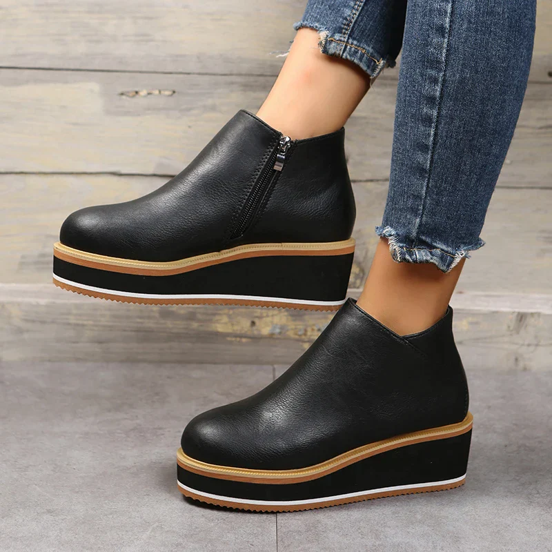 Heidi-Mode | Stilvolle Stiefeletten mit Zipper und Plateau - Image 6