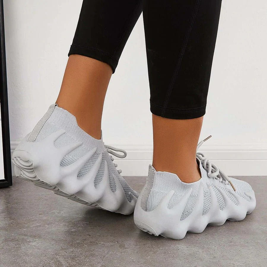 Heidi-Mode | Einzigartige, Stylische Sneaker - Image 4