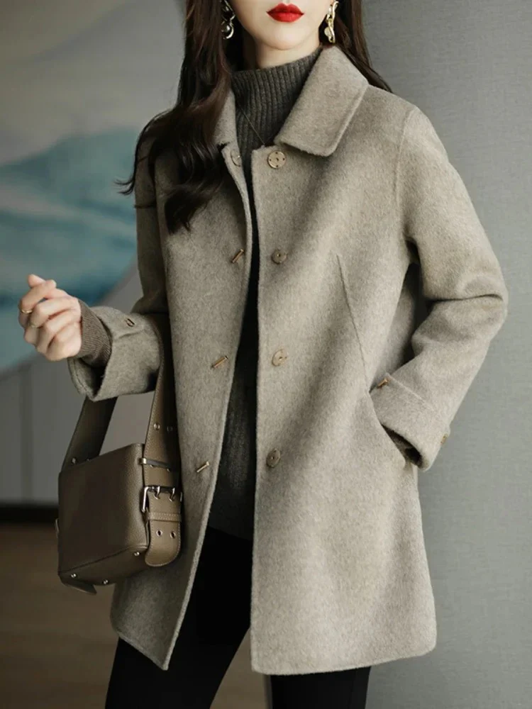 Heidi-Mode | Klassischer Trenchcoat mit Spitzkragen - Image 3