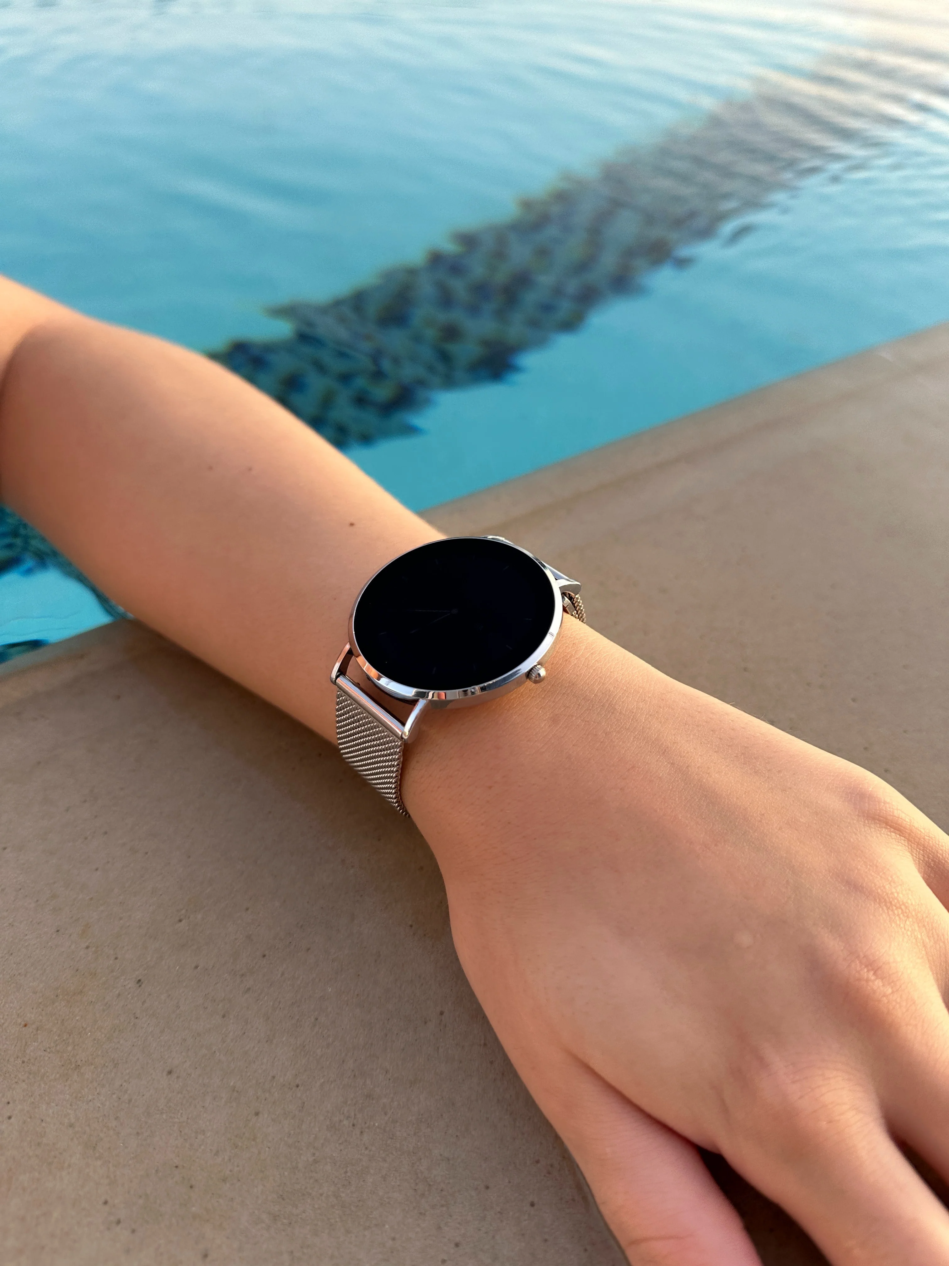 Heidi-Mode | Ultra Dünne Elegante Damen Smartwatch - Image 4