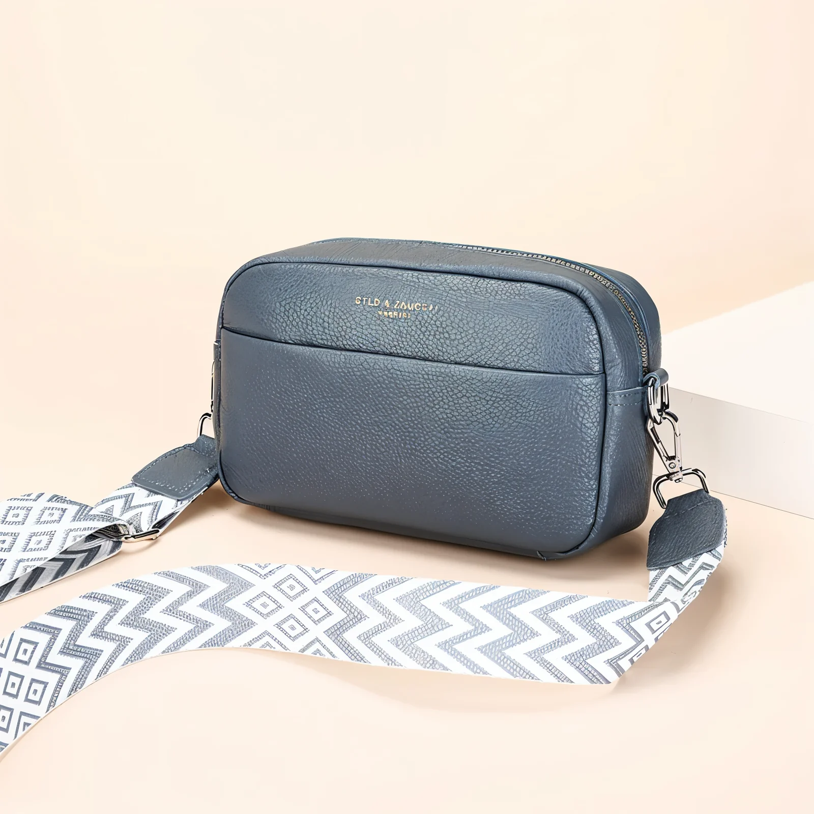 Heidi-Mode | Umhängetasche Damen Vegan Rechteckiges Leder - Image 8